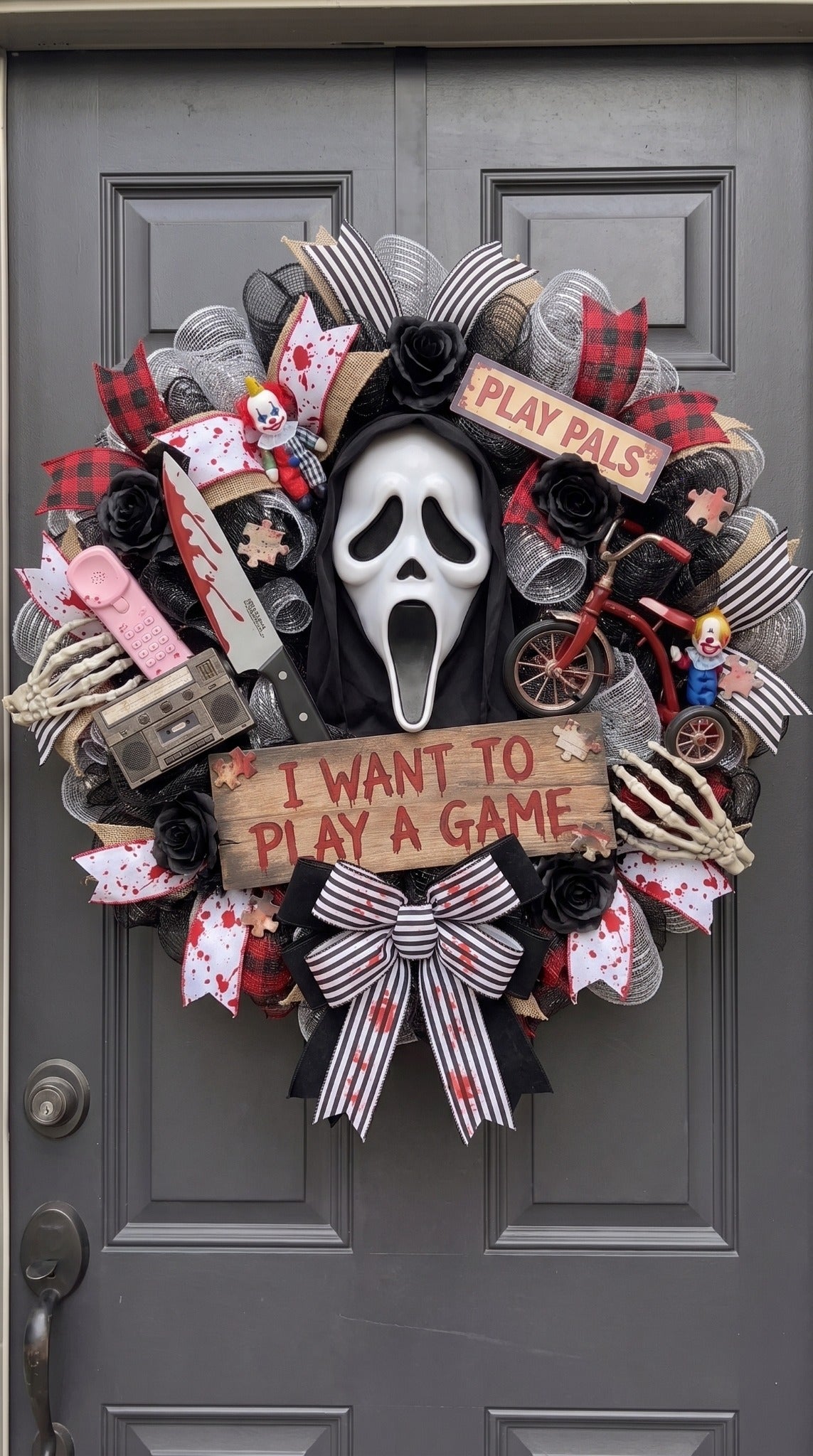 Ghost Face handmade horror wreath